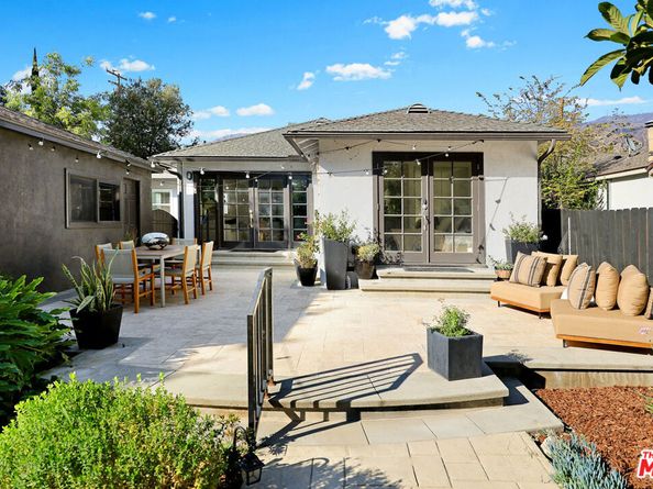 2212 E Crary Street, Pasadena CA 91104