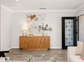 2212 E Crary Street, Pasadena CA 91104