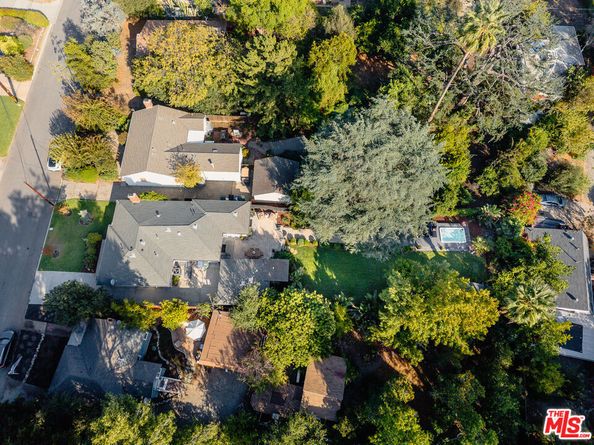 2212 E Crary Street, Pasadena CA 91104