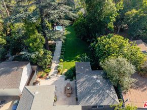 2212 E Crary Street, Pasadena CA 91104