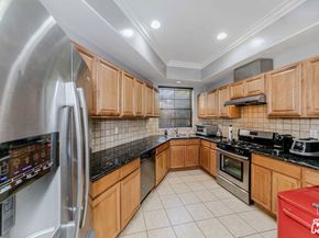 2743 Montrose Avenue 110, Montrose CA 91020