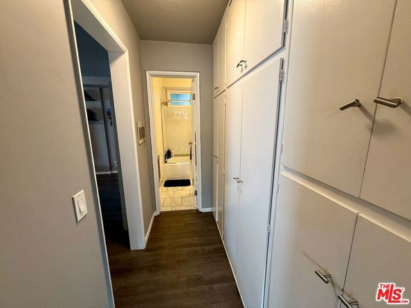 7141 Coldwater Canyon Avenue 5, North Hollywood CA 91605