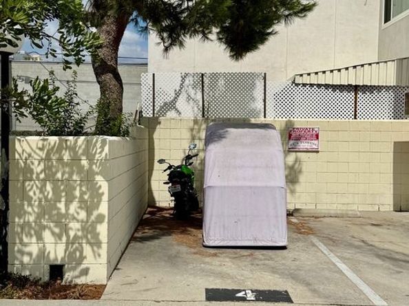 7141 Coldwater Canyon Avenue 5, North Hollywood CA 91605