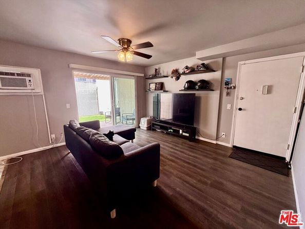 7141 Coldwater Canyon Avenue 5, North Hollywood CA 91605