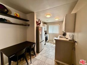 7141 Coldwater Canyon Avenue 5, North Hollywood CA 91605