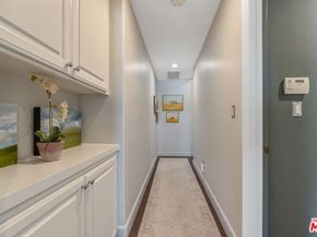 640 N Sweetzer Avenue 10, Los Angeles CA 90048
