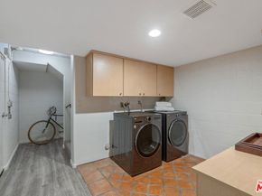 640 N Sweetzer Avenue 10, Los Angeles CA 90048
