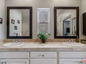 640 N Sweetzer Avenue 10, Los Angeles CA 90048