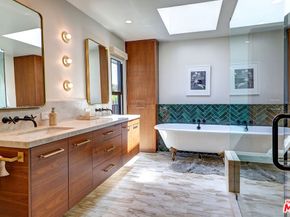 8674 Edwin Drive, Los Angeles CA 90046