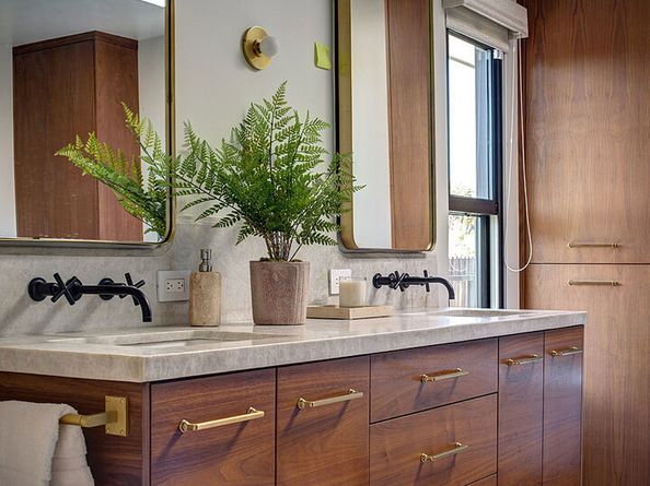 8674 Edwin Drive, Los Angeles CA 90046