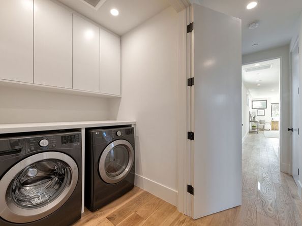 3985 Mclaughlin Avenue, Los Angeles CA 90066