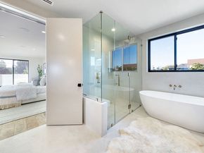 3985 Mclaughlin Avenue, Los Angeles CA 90066