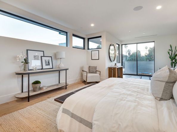 3985 Mclaughlin Avenue, Los Angeles CA 90066