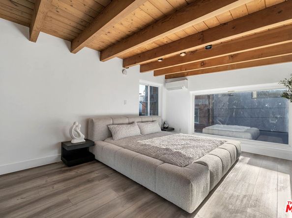 24 20th Avenue, Venice CA 90291