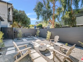 24 20th Avenue, Venice CA 90291