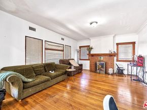 1959 S La Salle Avenue, Los Angeles CA 90018