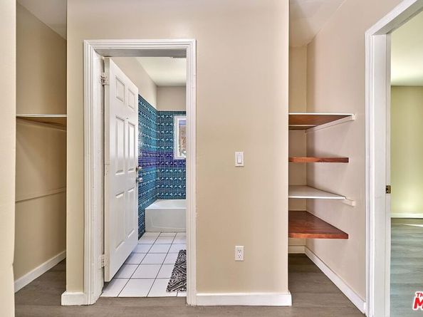 1959 S La Salle Avenue, Los Angeles CA 90018