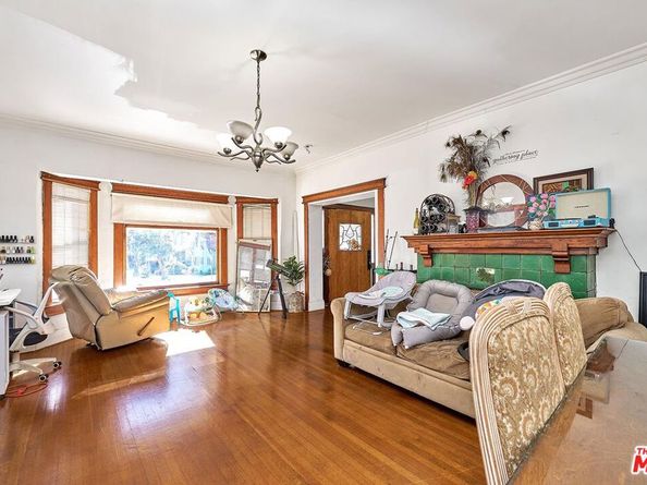 1959 S La Salle Avenue, Los Angeles CA 90018