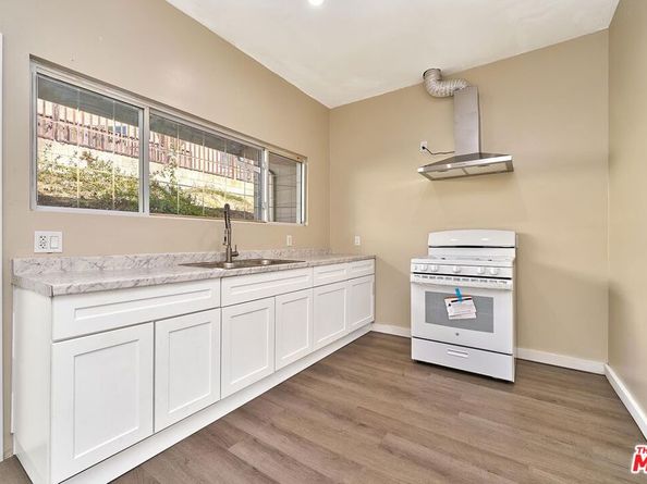 1959 S La Salle Avenue, Los Angeles CA 90018