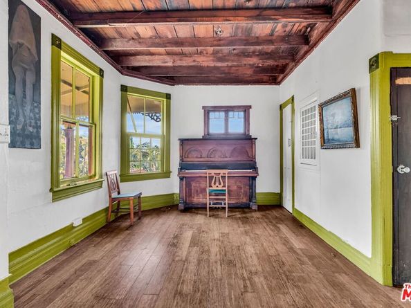 281 E Avenue 33, Los Angeles CA 90031