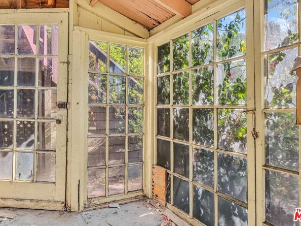 281 E Avenue 33, Los Angeles CA 90031