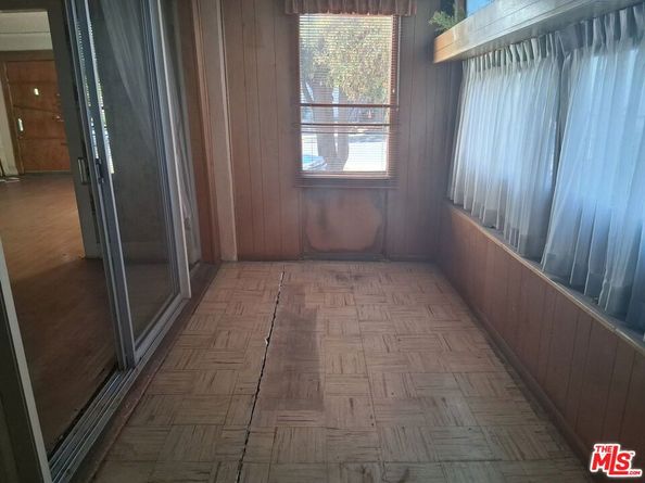 2025 West Boulevard, Los Angeles CA 90016