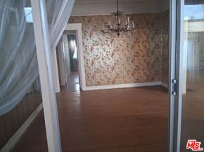 2025 West Boulevard, Los Angeles CA 90016