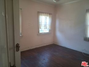 2025 West Boulevard, Los Angeles CA 90016