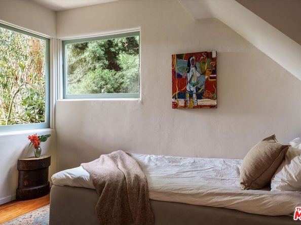 2764 Outpost Drive, Los Angeles CA 90068