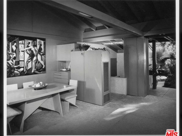 2764 Outpost Drive, Los Angeles CA 90068