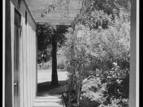 2764 Outpost Drive, Los Angeles CA 90068