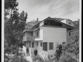 2764 Outpost Drive, Los Angeles CA 90068