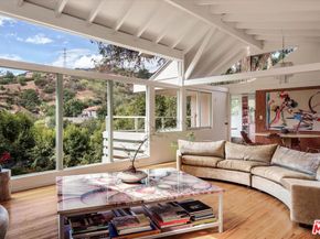 2764 Outpost Drive, Los Angeles CA 90068