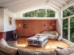 2764 Outpost Drive, Los Angeles CA 90068
