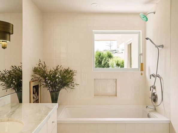 2764 Outpost Drive, Los Angeles CA 90068