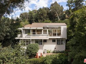 2764 Outpost Drive, Los Angeles CA 90068