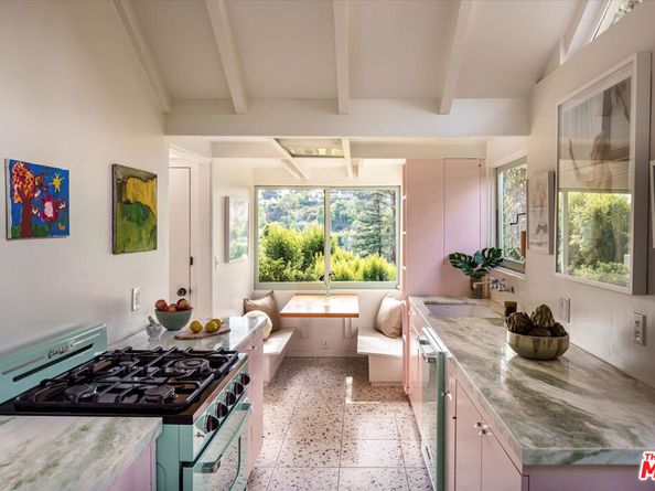 2764 Outpost Drive, Los Angeles CA 90068