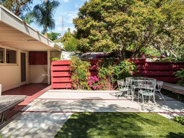 2764 Outpost Drive, Los Angeles CA 90068