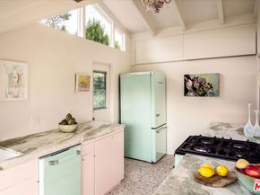 2764 Outpost Drive, Los Angeles CA 90068