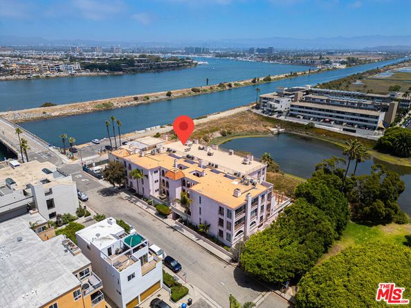6220 Pacific Avenue 303, Playa Del Rey CA 90293