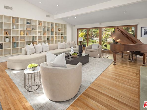 707 Jacon Way, Pacific Palisades CA 90272