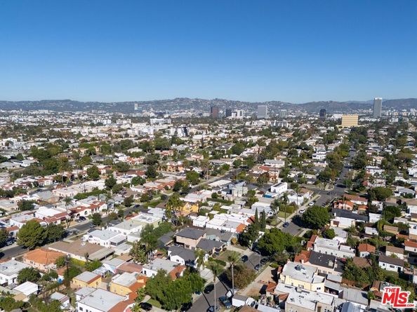 1741 S Spaulding Avenue, Los Angeles CA 90019