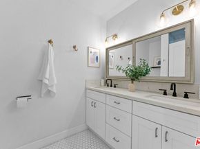 1741 S Spaulding Avenue, Los Angeles CA 90019