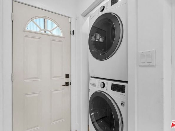 1741 S Spaulding Avenue, Los Angeles CA 90019