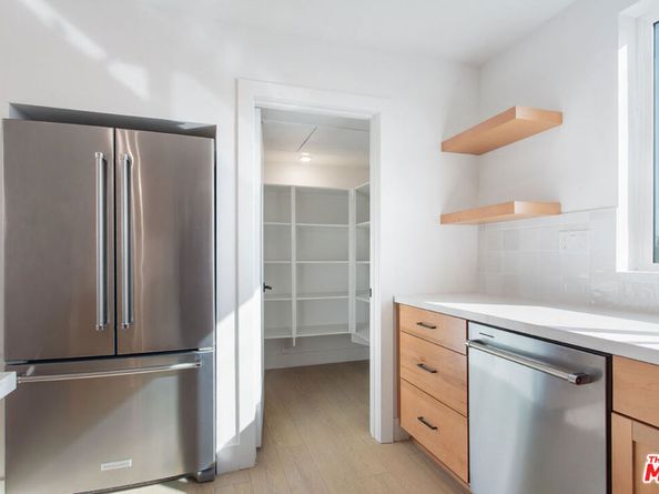 11218 Lyon Lane, North Hollywood CA 91606