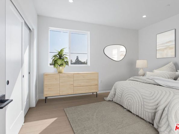 11218 Lyon Lane, North Hollywood CA 91606