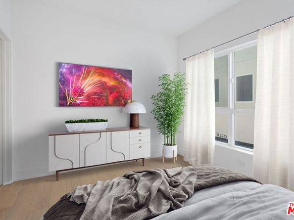 11218 Lyon Lane, North Hollywood CA 91606