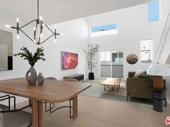 11218 Lyon Lane, North Hollywood CA 91606