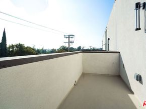 11218 Lyon Lane, North Hollywood CA 91606