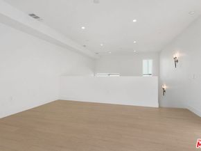 11218 Lyon Lane, North Hollywood CA 91606